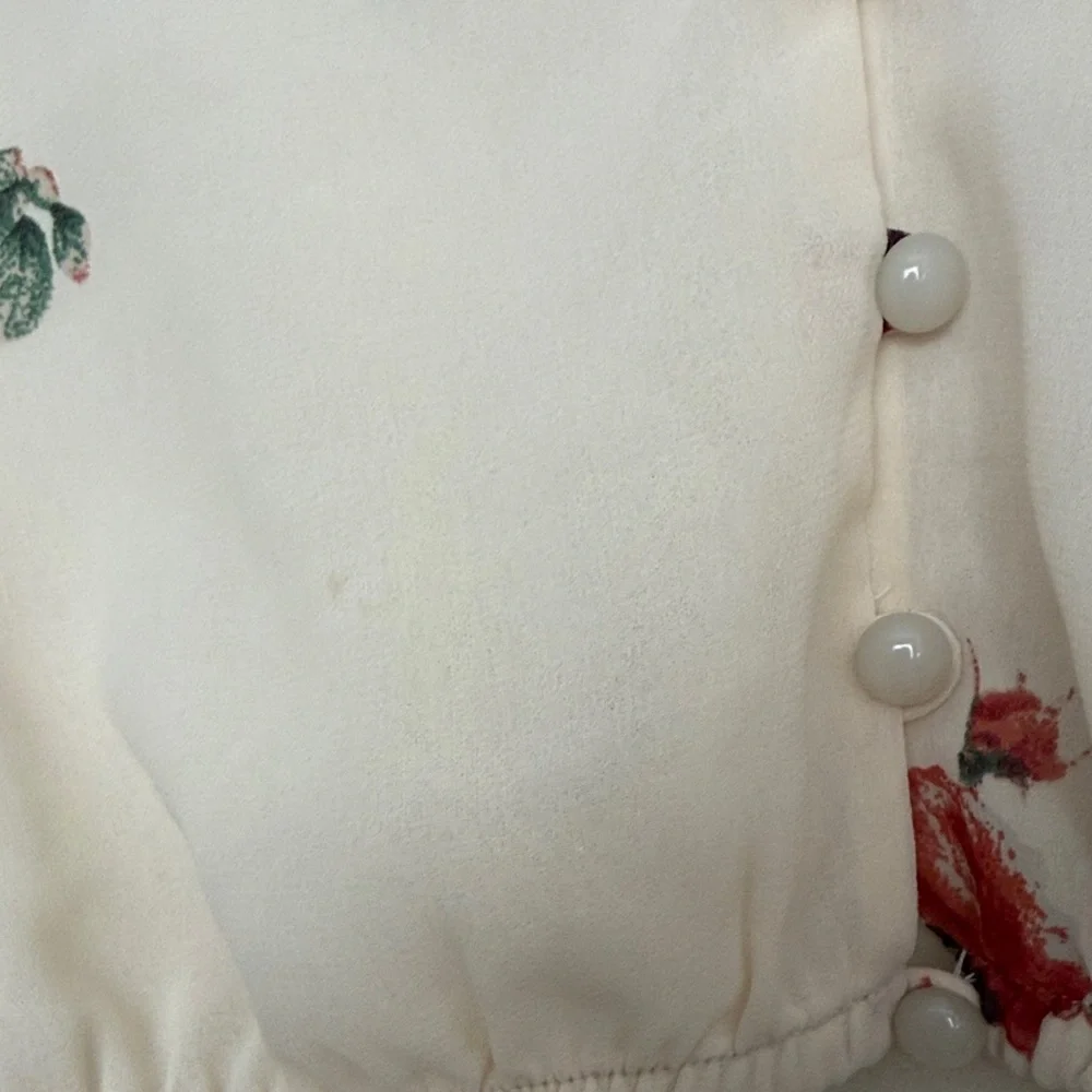 Wilfred Cream Floral V-Neck Button Crop Top - Sz. Small (minor marks see pics) - Picture 3 of 6